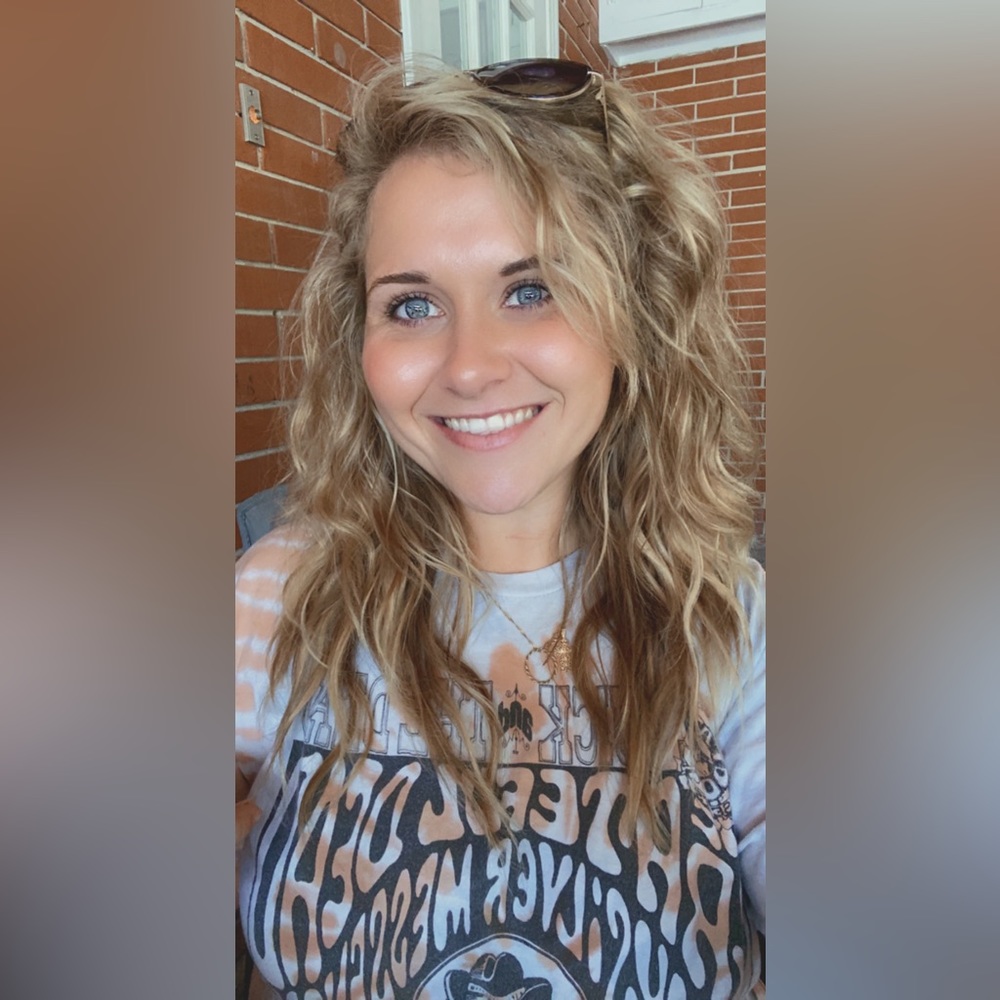 Meet your Posher, Kortney